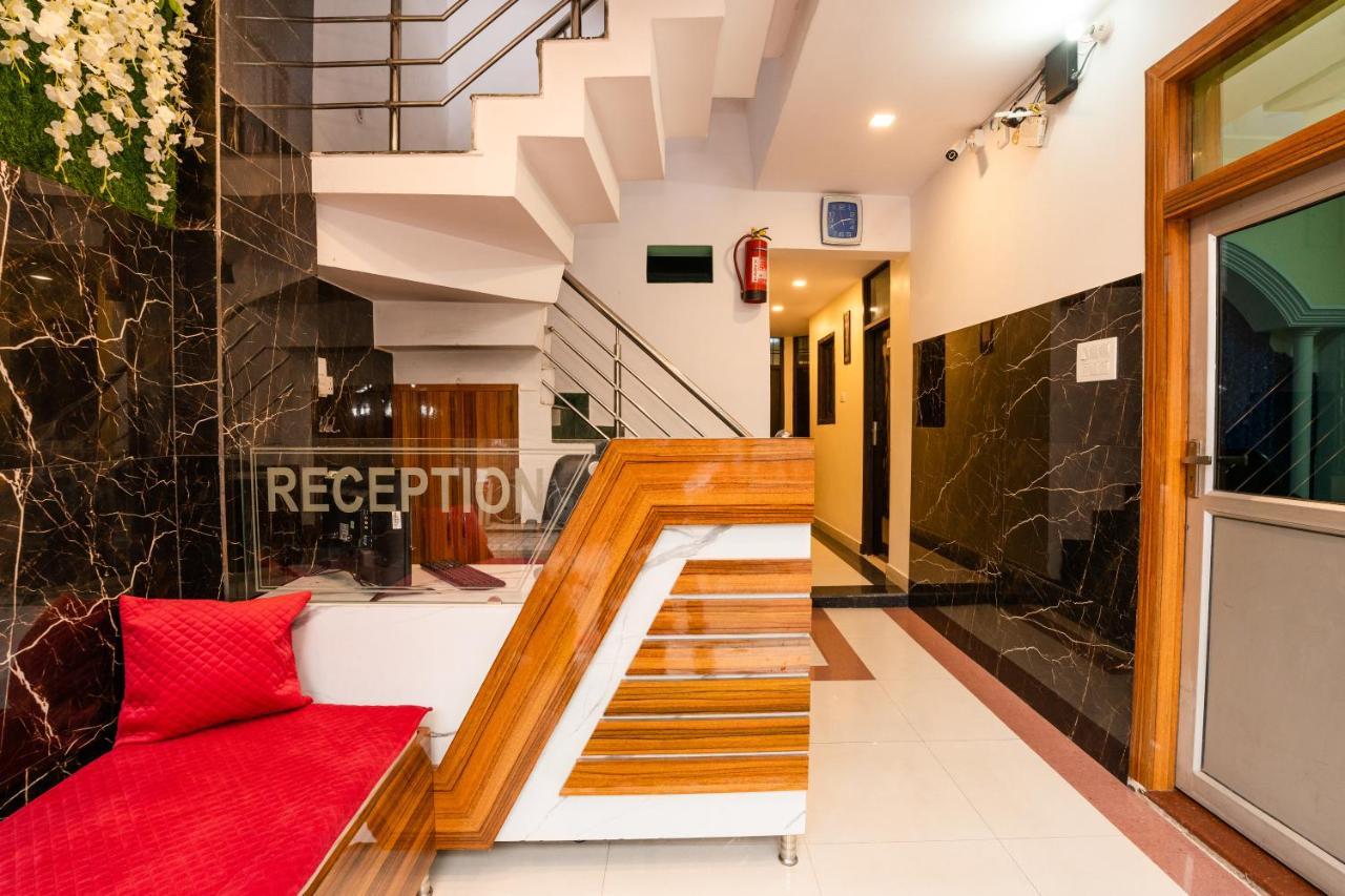 Ventex Inn Лакхнау Экстерьер фото